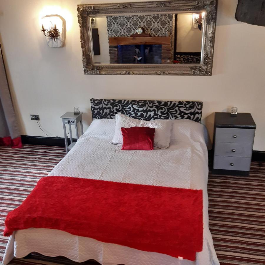 Апартаменты The Saracens Head Old Lounge Скегнесс Экстерьер фото