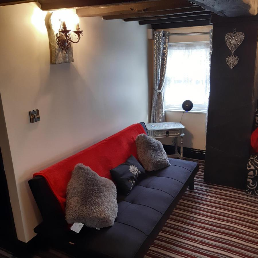 Апартаменты The Saracens Head Old Lounge Скегнесс Экстерьер фото
